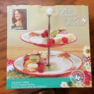 Pioneer woman holiday cheer 2 tier ceramic server